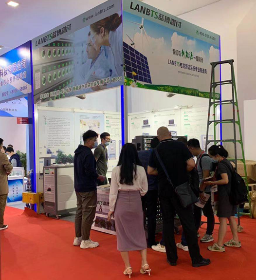 藍(lán)博展位3.png 藍(lán)博展位3.png