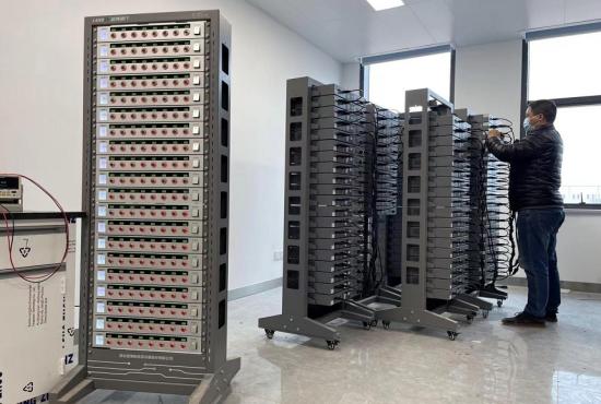 電池測(cè)試設(shè)備.jpg 電池測(cè)試設(shè)備.jpg